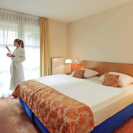 Hotel Mercure & Residenz Checkpoint Charlie 4*