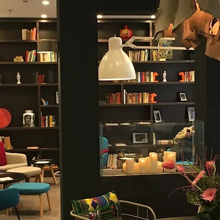 Mercure & Residenz Checkpoint Charlie 4*