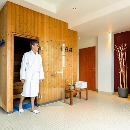 Hotel Mercure & Residenz Checkpoint Charlie 4*