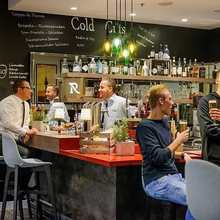 Mercure & Residenz Checkpoint Charlie Hotel 4*