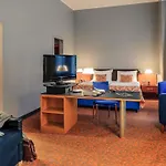 Otel Mercure & Residenz Checkpoint Charlie 4*