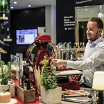 Hotel Mercure Hotel&residenz Checkpoint Charlie 4*