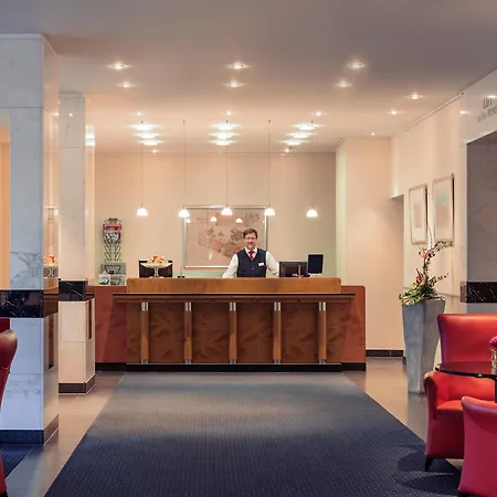 Mercure & Residenz Checkpoint Charlie Otel 4*