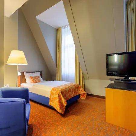Mercure & Residenz Checkpoint Charlie Otel 4*