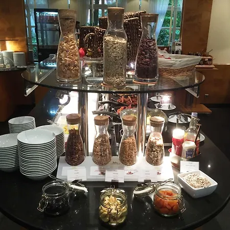 Mercure & Residenz Checkpoint Charlie 4* ברלין