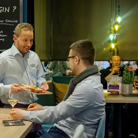 Otel Mercure & Residenz Checkpoint Charlie Berlin