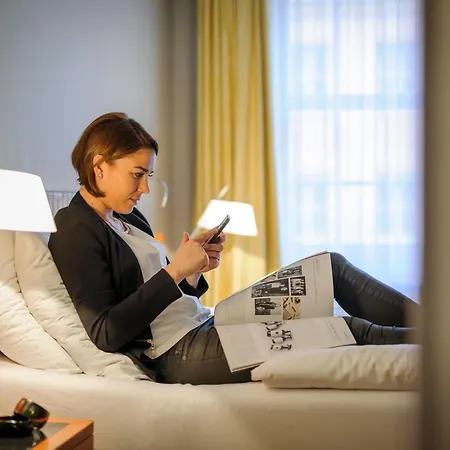 Mercure & Residenz Checkpoint Charlie 4*