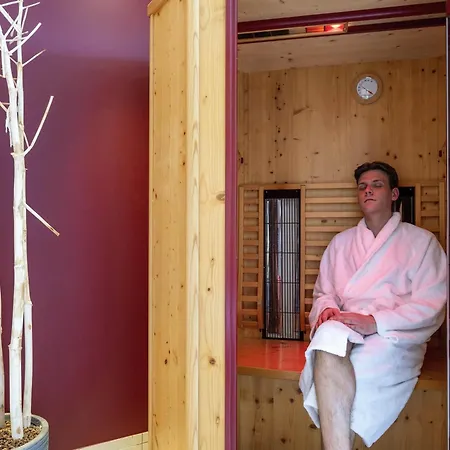 Otel Mercure & Residenz Checkpoint Charlie 4*