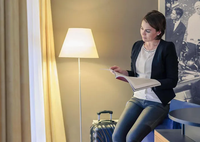 Mercure & Residenz Checkpoint Charlie Otel 4*