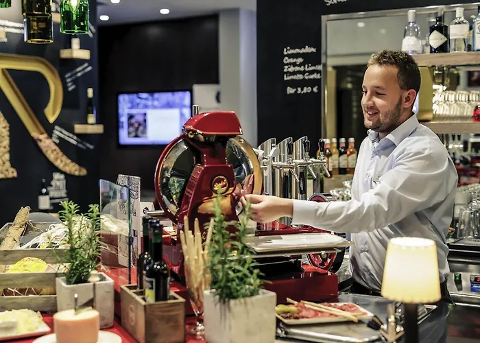 Hotel Mercure & Residenz Checkpoint Charlie 4*