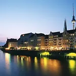 美居酒店柏灵查勒边检站店 酒店