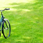 美居酒店柏灵查勒边检站店